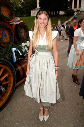 Selina Söder bei der Regines Damenwiesn im Schützen-Festzelt auf dem 190. Oktoberfest 2025 auf der Theresienwiese. München, 22.09.2025 *** Selina Söder at the Regines Damenwiesn in the Schützen tent at the 190 Oktoberfest 2025 on the Theresienwiese Munich, 22 09 2025 Foto:xAgenturxWehnertx xGränzdörferx xFuturexImagex damenwiesn_5821