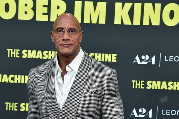 Deutschlandpremiere von THE SMASHJING MACHINE Deutschlandpremiere von THE SMASHJING MACHINE Deutschlandpremiere von THE SMASHING MACHINE DeutschlamndPremiere THE SHMASHING MACHINE Ankunft zur Deutschlandpremiere von THE SMASHJING MACHINE mit Dwayne Johnson in Berlin am, 22.09.2025