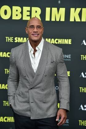 Deutschlandpremiere von THE SMASHJING MACHINE Deutschlandpremiere von THE SMASHJING MACHINE Deutschlandpremiere von THE SMASHING MACHINE DeutschlamndPremiere THE SHMASHING MACHINE Ankunft zur Deutschlandpremiere von THE SMASHJING MACHINE mit Dwayne Johnson in Berlin am, 22.09.2025