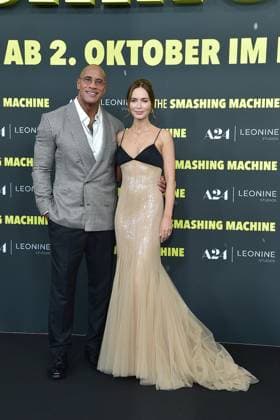 Deutschlandpremiere von THE SMASHJING MACHINE Deutschlandpremiere von THE SMASHJING MACHINE Deutschlandpremiere von THE SMASHING MACHINE DeutschlamndPremiere THE SHMASHING MACHINE Ankunft zur Deutschlandpremiere von THE SMASHJING MACHINE mit Dwayne Johnson, Emily Blunt in Berlin am, 22.09.2025