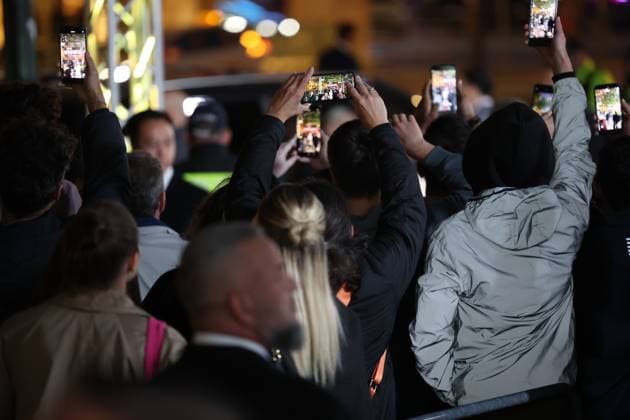 Premiere THE SMASHING MACHINE Zwischen Triumph und Abgrund Fans Dwayne Johnson Emily Blunt Regisseur und Drehbuchautor Benny Safdie Deutschlandpremiere im Berliner Zoo Palast Kino von THE SMASHING MACHINE Zwischen Triumph und Abgrund