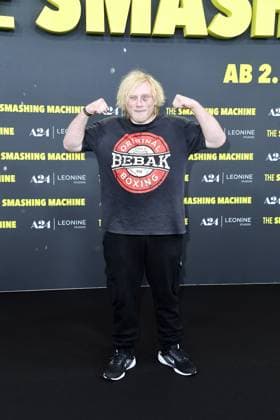 Deutschlandpremiere von THE SMASHING MACHINE Frederic Vosgroene (DER NEANDERTALER) bei der Deutschlandpremiere von THE SMASHING MACHINE in Berlin Datum 22.09..2025 Copyright: xEventpressxBerndtx