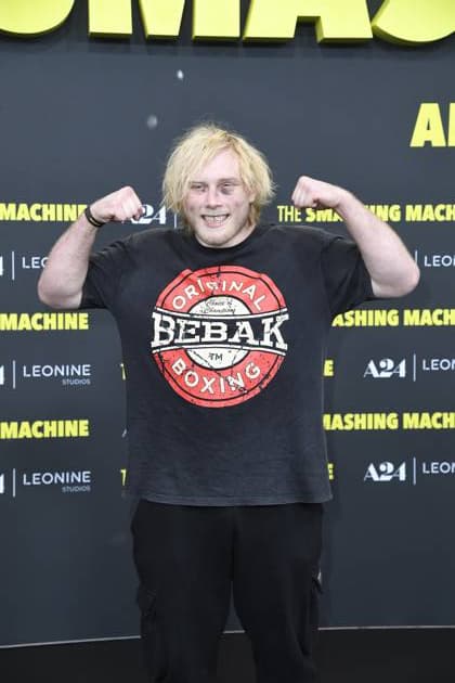 Deutschlandpremiere von THE SMASHING MACHINE Frederic Vosgroene (DER NEANDERTALER) bei der Deutschlandpremiere von THE SMASHING MACHINE in Berlin Datum 22.09..2025 Copyright: xEventpressxBerndtx