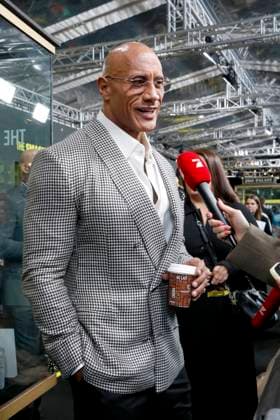 The Smashing Machine , Filmpremiere im Zoo Palast, Berlin, 22.09.2025 Dwayne Johnson bei der Premiere von THE SMASHING MACHINE , im Zoo Palast in Berlin am 22.09.2025 Berlin Zoo Palast Copyright: xAnitaxBuggex