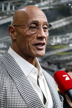 The Smashing Machine , Filmpremiere im Zoo Palast, Berlin, 22.09.2025 Dwayne Johnson bei der Premiere von THE SMASHING MACHINE , im Zoo Palast in Berlin am 22.09.2025 Berlin Zoo Palast Copyright: xAnitaxBuggex