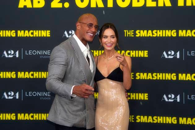 The Smashing Machine , Filmpremiere im Zoo Palast, Berlin, 22.09.2025 Dwayne Johnson, Emily Blunt, THE SMASHING MACHINE , Red Carpet zur Deutschland-Premiere im ZOO PALAST, Berlin, 22.09.2025 Berlin Zoo Palast Deutschland, germany Copyright: xChristianxBehringx