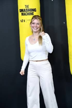 Deutschlandpremiere von THE SMASHING MACHINE Natalie Zimmermann bei der Deutschlandpremiere von THE SMASHING MACHINE in Berlin Datum 22.09..2025 Copyright: xEventpressxBerndtx