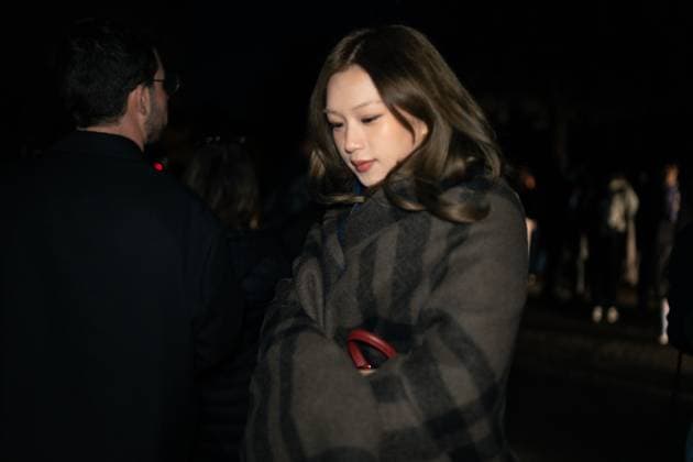 Burberry show at the London Fashion Week - 22 Sep 2025 Tang Wei attends the Burberry show during the London Fashion Week at Hyde Park. London United Kingdom Copyright: xLounisxTiarx xSOPAxImagesx _DSC7351