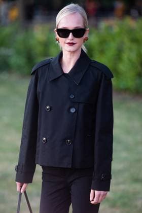 Burberry SS26 Runway Show Arrivals - Kensington Palace Gardens, London, UK Jean Campbell arrives for Burberry s SS26 Runway Show during London Fashion Week at Kensington Palace Gardens, London, England, UK on Monday 22 September, 2025., Credit:Justin Ng Avalon UK, England, London, Kensington Palace Gardens Copyright: xJustinxNgx xAvalonx 1039467579