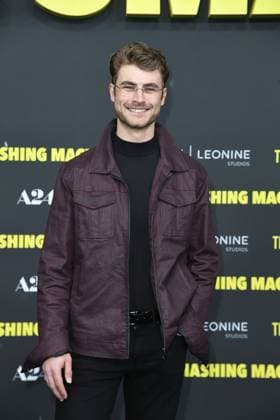 Linus Weber bei der Deutschlandpremiere von THE SMASHING MACHINE in Berlin am 22.09.2025