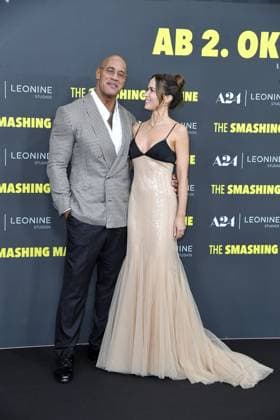 Dwayne Johnson und Emily Blunt bei der Deutschlandpremiere von THE SMASHING MACHINE in Berlin am 22.09.2025