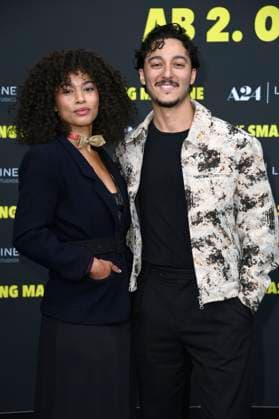 Aysha Joy Samuel mit Begleitung bei der Premiere des Kinofilms The Smashing Machine im Zoo Palast. Berlin, 22.09.2025