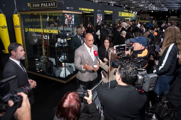 Dwayne Johnson bei der Premiere des Kinofims The Smashing Machine im Zoo Palast. Berlin, 22.09.2025