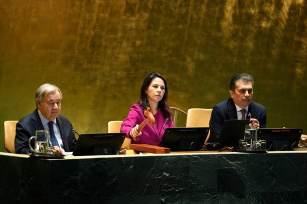 President of the United Nations General Assembly Annalena Baerbock, center, gavels the diplomats to order at the start of the 80th session General Debate in UN General Assembly Hall at the United Nations Headquarters on Tuesday, September 23, 2025 in New York City.  NYP20250922501 PETERxFOLEY