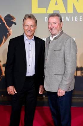 Golfprofi Bernhard Langer und sein Bruder Erwin Langer (r) bei der Premiere des Kinofilms Bernhard Langer - Der ewige Champion im Cinedom. Köln, 23.09.2025 NRW Deutschland Copyright: xChristophxHardtx