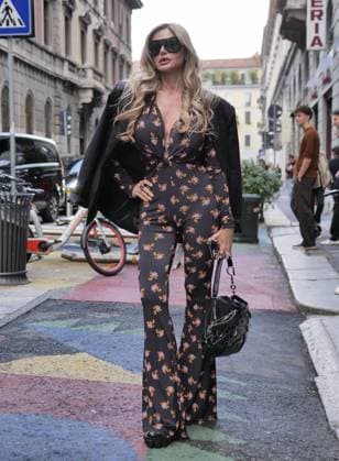 Milan, Milan Women s Fashion Week Spring Summer 2026 - Women s Fashion, Spring Summer 2026 - Iceberg fashion show - arrivals - In the photo: guest  Copyright: xLucaxPontix xipa-agency.netx xLucaPonti IpaAgencyx IPA_Agency_IPA65621943