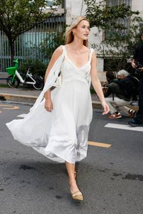MFW - Alberta Ferretti Arrivals Chloe Lecareux arrives to Alberta Ferretti fashion show during the Milan Fashion Week Women’s Spring-Summer 2026 on September 23, 2025 in Milan (Italy), Italy. Photo by Marco Piovanotto ABACAPRESS.COM Milan Italy  Copyright: xPiovanottoxMarco ABACAx