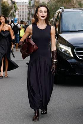 MFW - Alberta Ferretti Arrivals Mary Leest arrives to Alberta Ferretti fashion show during the Milan Fashion Week Women’s Spring-Summer 2026 on September 23, 2025 in Milan (Italy), Italy. Photo by Marco Piovanotto ABACAPRESS.COM Milan Italy  Copyright: xPiovanottoxMarco ABACAx
