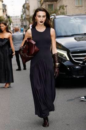 MFW - Alberta Ferretti Arrivals Mary Leest arrives to Alberta Ferretti fashion show during the Milan Fashion Week Women’s Spring-Summer 2026 on September 23, 2025 in Milan (Italy), Italy. Photo by Marco Piovanotto ABACAPRESS.COM Milan Italy  Copyright: xPiovanottoxMarco ABACAx