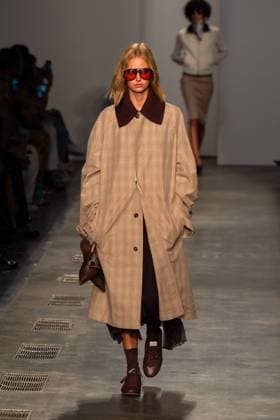 Milan Fashion Week - Women S S 2026 Iceberg Men and Women Fashion Show Runway Milan, Italy Milan Fashion Week - Women S S 2026 Iceberg Men and Women Fashion Show Runway Milan, Italy 23rd September 2025  Copyright: xCristianxIncarbonax