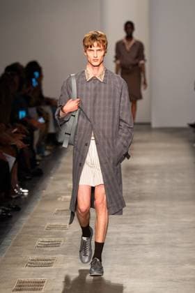 Milan Fashion Week - Women S S 2026 Iceberg Men and Women Fashion Show Runway Milan, Italy Milan Fashion Week - Women S S 2026 Iceberg Men and Women Fashion Show Runway Milan, Italy 23rd September 2025  Copyright: xCristianxIncarbonax