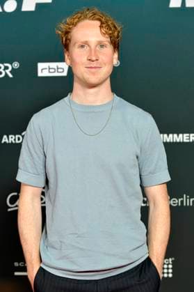 Moritz Henneberg bei der Premiere des Dokumentarfilms Der talentierte Mr. F. im Kino in derKulturBrauerei. Berlin, 23.09.2025