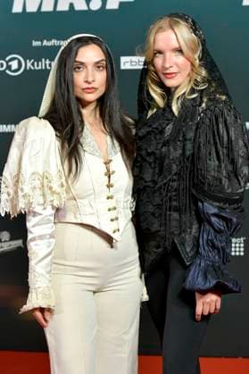 Aylin Öcal und Bea Brocks bei der Premiere des Dokumentarfilms Der talentierte Mr. F. im Kino in derKulturBrauerei. Berlin, 23.09.2025