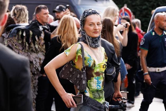 News - Diesel - Arrivals - Milan Fashion Week - Womenswear Spring Summer 2026 A guest is seen at the Diesel fashion show during Milan Fashion Week Women s Collection Spring Summer 2026. Milan (Italy), September 23rd, 2025. Photo: Cinzia Camela. Milan Circle Milano Italy Copyright: xCinziaxCamelax xLiveMediax LPN_2042811