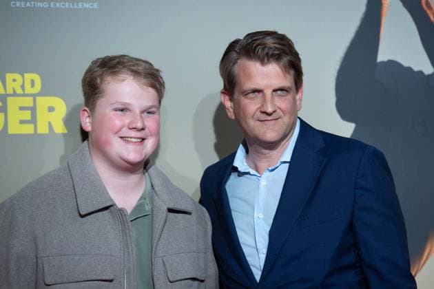 v.l .Julius WECKAUF, Schauspieler, Leopold Leo HOESCH, Produzent Roter Teppich, Red Carpet Show, Ankunft, arrival, Filmpremiere Filmpremiere BERNHARD LANGER - Der Ewige Champion am 23.09.2025 im Cinedom-Kino in Koeln,