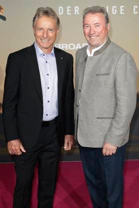 Bernhard Langer und Erwin Langer bei der Premiere des Dokumentarfilms Bernhard Langer - Der ewige Champion im Cinedom. Köln, 23.09.2025