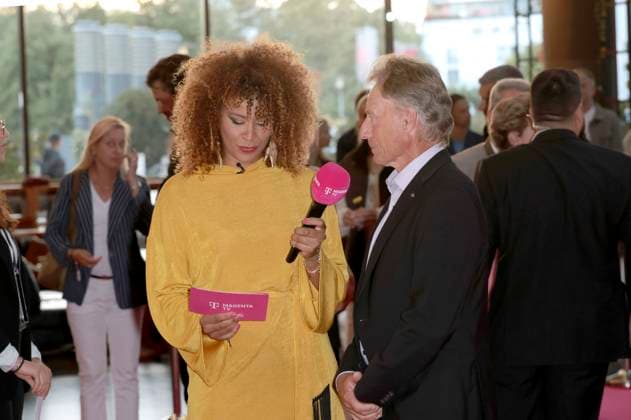 Diana Schneider und Bernhard Langer bei der Premiere des Dokumentarfilms Bernhard Langer - Der ewige Champion im Cinedom. Köln, 23.09.2025