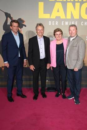 Leopold Hoesch, Bernhard Langer, Sigi Langer und Erwin Langer bei der Premiere des Dokumentarfilms Bernhard Langer - Der ewige Champion im Cinedom. Köln, 23.09.2025