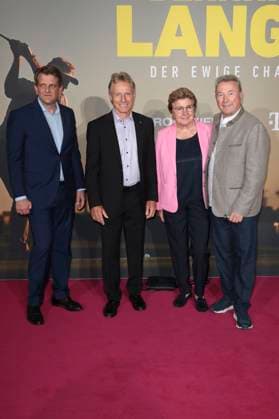 Leopold Hoesch, Bernhard Langer, Sigi Langer und Erwin Langer bei der Premiere des Dokumentarfilms Bernhard Langer - Der ewige Champion im Cinedom. Köln, 23.09.2025