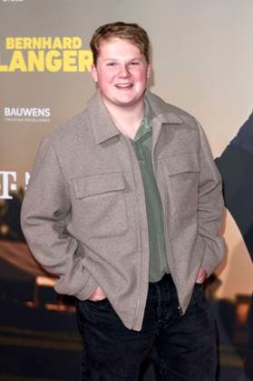 Julius Weckauf bei der Premiere des Dokumentarfilms Bernhard Langer - Der ewige Champion im Cinedom. Köln, 23.09.2025