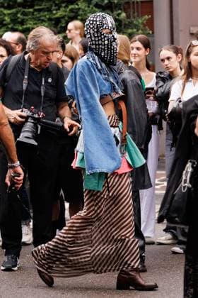 News - Diesel - Arrivals - Milan Fashion Week - Womenswear Spring Summer 2026 A guest is seen at the Diesel fashion show during Milan Fashion Week Women s Collection Spring Summer 2026. Milan (Italy), September 23rd, 2025. Photo: Cinzia Camela. Milan Circle Milano Italy Copyright: xCinziaxCamelax xLiveMediax LPN_2043036