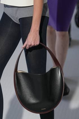 Milan, Italy: Milan, Milan Women s Fashion Week Spring Summer 2026 - Women s Fashion, Spring Summer 2026. - Jil Sander fashion show - catwalk in the photo: Bag Detail Milan Italy  - ZUMAp169 20250924_zea_p169_060 Copyright: xRiccardoxGIordanox