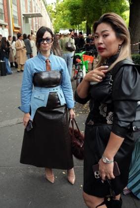 Milan, Crowds of people, influencers, and onlookers outside the Fendi fashion show during Women s Fashion Week, Milan Fashion Week on Via Solari.  Copyright: xDuilioxPiaggesix xipa-agency.netx xDuilioxPiaggesix IPA_Agency_IPA65673549