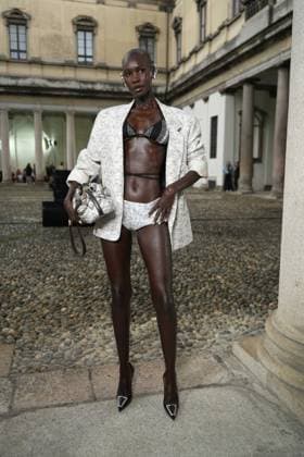 Milan, Milan Women s Fashion Week Spring Summer 2026 - Women s Fashion, Spring Summer 2026. - Missoni fashion show - arrivals in the photo: guest  Copyright: xRiccardoxGIordanox xipa-agency.netx xRiccardoxGiordano IPAx IPA_Agency_IPA65683850