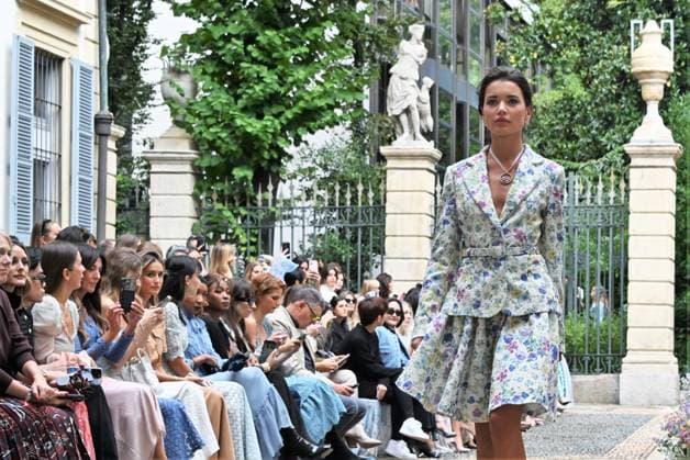 Milan: Milan,Italy Luisa Beccaria Spring Summer 2026 collection presentation show In the photo:Vialina Lemann show Milan  - ZUMAp169 20250924_zea_p169_1063 Copyright: xNickxZonnax