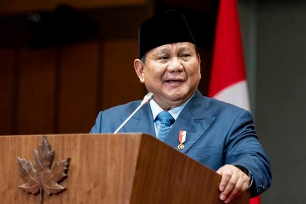 September 24, 2025, Ottawa, On, Canada: President of Indonesia Prabowo Subianto delivers remarks ahead of a signing ceremony with Prime Minister Mark Carney, not pictured, during a working visit with on Parliament Hill in Ottawa, on Wednesday, Sept. 24, 2025. Ottawa Canada  - ZUMAc35_ 20250924_zaf_c35_147 Copyright: xSpencerxColbyx
