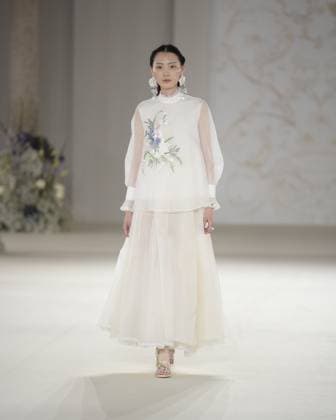 September 24, 2025, Milan, Milan, Italy: A model walks the runway wearing creations by designer XIONG YING for the HEAVEN GAIA collection during Milan Fashion Week Spring Summer 2026, at the Museo Leonardo da Vinci, in Milan, Italy, on September 24, 2025. Milan Italy - ZUMAp285 20250924_zep_p285_008 Copyright: xGennaroxPiscopox