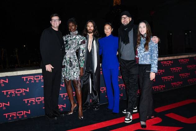 Tron Ares Premiere Justin Springer, Jodie Turner-Smith, Jared Leto, Greta Lee, Joachim Ronning and Emma Ludbrook attending the Tron : Ares Premiere at the Pathe Palace cinema in Paris, France on September 24, 2025. Photo by Aurore Marechal ABACAPRESS.COM Paris France  Copyright: xMarechalxAurore ABACAx