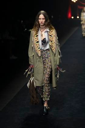 Milan Fashion Week - Women S S 2026 Etro Fashion Show Runway Milan, Italy Milan Fashion Week - Women S S 2026 Etro Fashion Show Runway Milan, Italy 24th September 2025  Copyright: xJohnnyxDallaxLibera SGPx