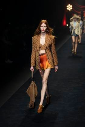 Milan Fashion Week - Women S S 2026 Etro Fashion Show Runway Milan, Italy Milan Fashion Week - Women S S 2026 Etro Fashion Show Runway Milan, Italy 24th September 2025  Copyright: xJohnnyxDallaxLibera SGPx