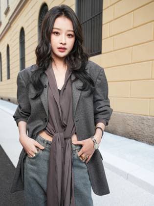 Milan, Italy, Italy: Milan, Milan Women s Fashion Week Spring Summer 2026 - MM6 Maison Margiela Fashion Show - Front Row Guests Pictured: Sun Yi Milan Italy  - ZUMAp169 20250925_zea_p169_1195 Copyright: xRiccardoxGiordanox