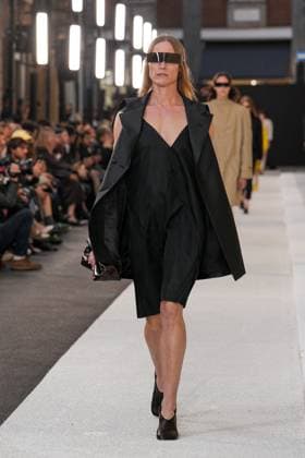 Milan, Italy, Italy: Milan, Milan Women s Fashion Week Spring Summer 2026 - MM6 Maison Margiela Fashion Show Milan Italy  - ZUMAp169 20250925_zea_p169_1277 Copyright: xRiccardoxGiordanox
