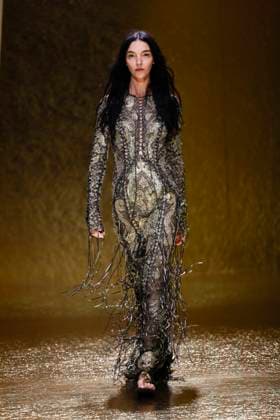MFW Maria Carla Boscono walks the runway at the Roberto Cavalli MP Maria Carla Boscono walks the runway at the Roberto Cavalli fashion show during Milan s Fashion Week Womenswear Spring Summer 2026, on September 25, 2025 in Milan (Italy), Italy. Photo by Marco Piovanotto Abacapress.com  Copyright: xPiovanottoxMarco ABACAx