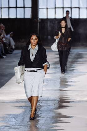 Milan, Milan Women s Fashion Week Spring Summer 2026 - Women s Fashion, Spring Summer 2026 - Boss Fashion Show - Catwalk. In the photo: Paloma Elsesser  Copyright: xAlessandroxBremecx xipa-agency.netx xx IPA_Agency_IPA65754156