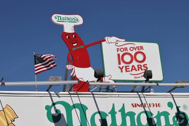 2022 Nathan s Famous International Hot Dog Eating Contest NEW YORK, USA - JULY 04: 2022 Nathan s Famous International Hot Dog Eating Contest is held in Coney Island of Brooklyn borough, New York City, United States on July 4, 2022. New York United States. Editorial use only. Please get in touch for any other usage.  Copyright: x2025xAnadoluxTayfunxCoÅükunx