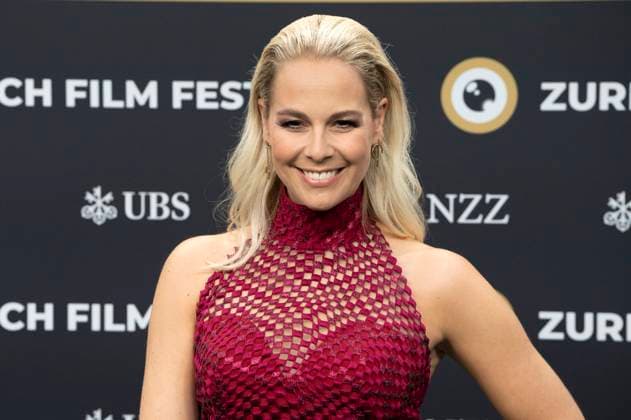 Linda Fäh bei der Festivaleröffnung mit der Premiere des Kinofilms Splitsville auf dem 21. Zurich Film Festival 2025 im Kongresssaal. Zürich, 25.09.2025